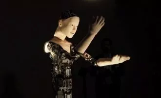 ربات ژاپنی آلتر