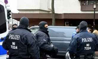 پلیس آلمان فیسبوک محتوای تنفر آمیز