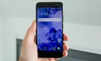 بدنه حساس به فشار اچ تی سی HTC U11