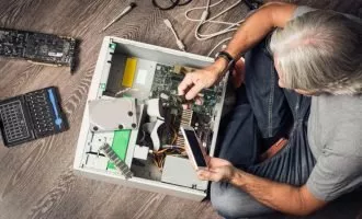 تعمیرکار کامپیوتر