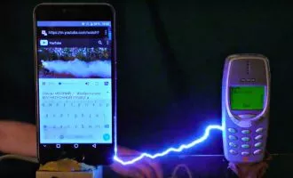 تست مقاومت نوکیا ۳۳۱۰