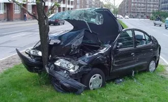 بیمه حوادث راننده مسبب حادثه