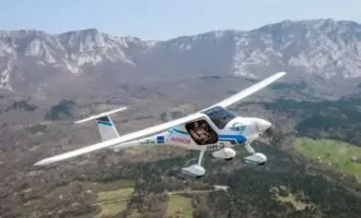 alpha-electro-g2-plane