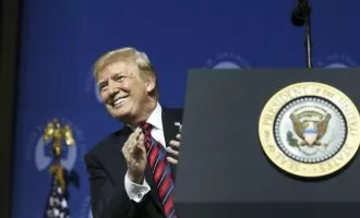 همکاری تیم تبلیغاتی ترامپ کارمندان سابق کمبریج آنالیتیکا