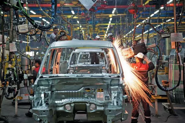 افزایش استانداردهای اجباری خودرو از مهر ۱۴۰۶