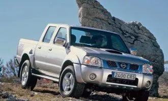 Nissan NP300 Hardbody (6)