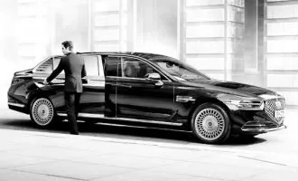 genesis-g90-limousine
