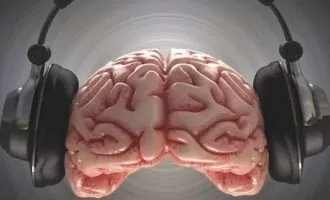 گوش دادن به موسیقی