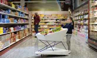 95499cfd-ford-selfbraking-trolley-prototype-4