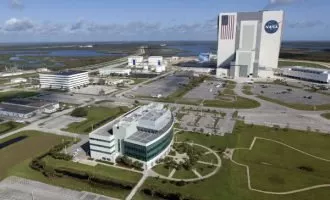 مرکز فضایی کندی