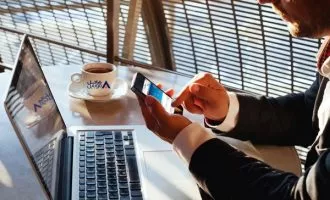 هدیه شاتل موبایل