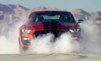 2020-ford-mustang-shelby-gt500-1 (13)