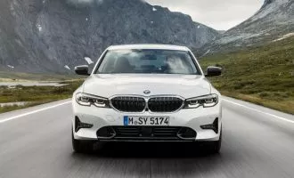 BMW-3-Series-2019-1280-2d