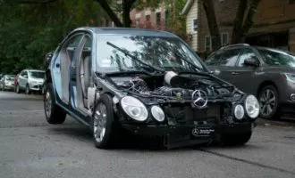 watch-what-hitting-a-speed-bump-at-full-speed-does-to-your-car (1)