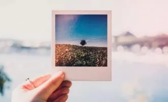 با 10 روش افزودن کادر دور عکس و استفاده از قاب و حاشیه آشنا شوید