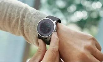 ساعت هوشمند با قابلیت اندازه گیری فشار خون