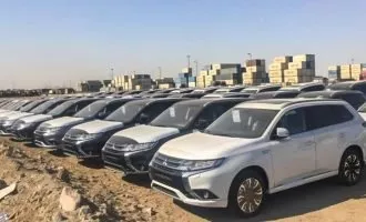 بازار خودرو دلار ۳۰ هزار تومانی