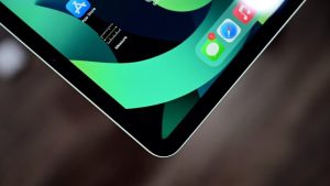 اپل میگوید عرضه محصولات و خدمات ممکن است بهدلیل کمبود ظرفیت محاسباتی با تأخیر مواجه شود اپل میگوید عرضه محصولات و خدمات ممکن است بهدلیل کمبود ظرفیت محاسباتی با تأخیر مواجه شود