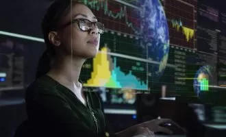 کاربر فناوری‌های پیشرفته