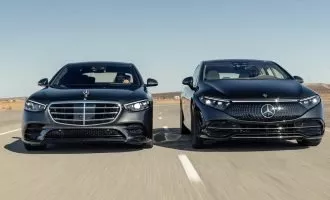 مرسدس بنز S580 VS EQS580
