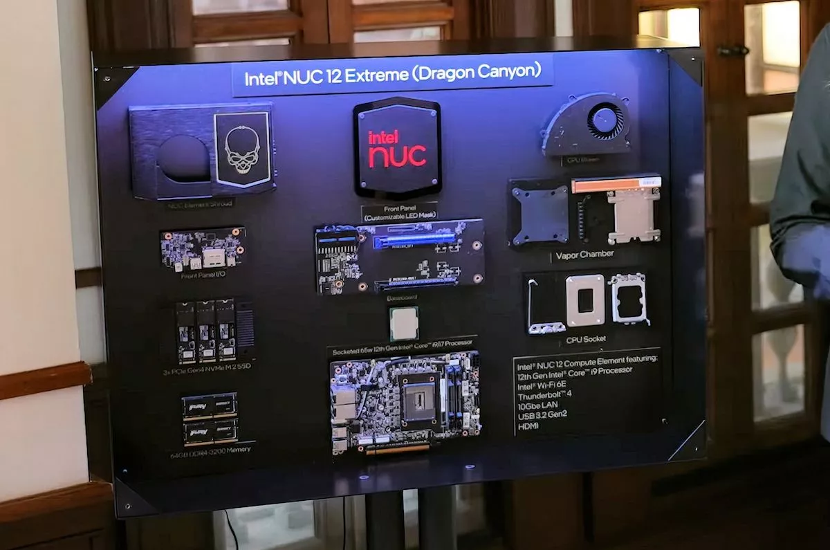 اینتل NUC 12 Extreme