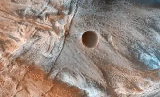 دهانه یخ زده مریخ