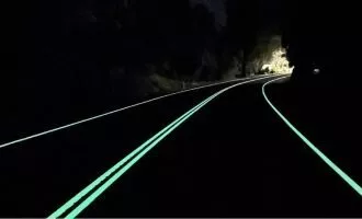 خط کشی های شبرنگ در جاده