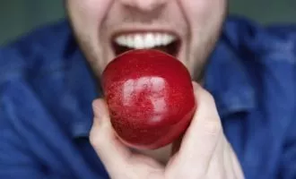 عمل جویدن و ارتباط آن به تکامل انسان