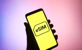 eSIM سیم کارت توکار