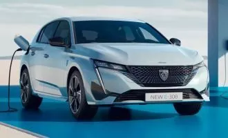 هاچبک تمام برقی پژو ۳۰۸