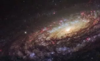 کهکشان NGC 7331