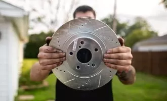 دیسک ترمز سوراخ دار