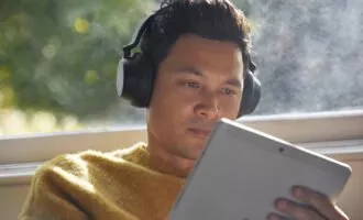 سرفیس هدفون