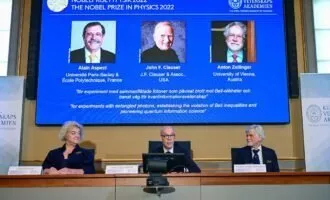 برندگان نوبل فیزیک 2022