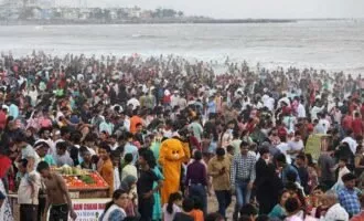 جمعیت جهان 8 میلیارد نفر