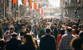 جمعیت جهان 8 میلیارد نفر