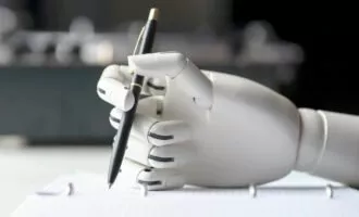 مقاله نویسی توسط هوش مصنوعی