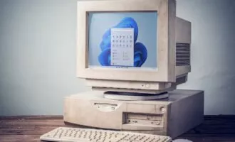 ویندوز 11 روی کامپیوتر قدیمی