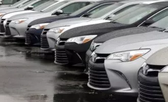 ورود خودروهای وارداتی به بازار آزاد