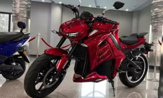 مشخصات موتورسیکلت برقی K10 کرمان باتری