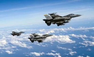 جنگنده F-16