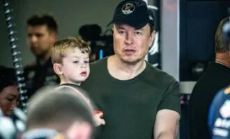 ایلان ماسک و فرزندش