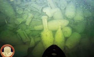 کشتی غرق شده