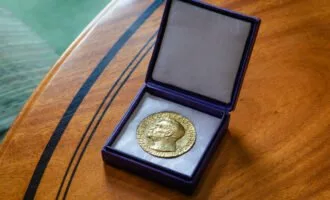 جایزه نوبل فیزیک