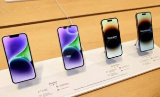 بازار موبایل