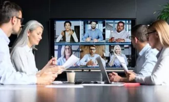 نظارت بر کارکنان