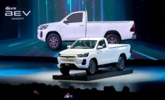 تویوتا هایلوکس برقی