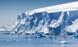 ذوب‌شدن یخچال‌ها