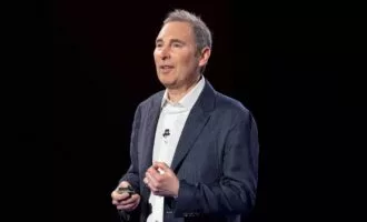 مدیر عامل آمازون و هوش مصنوعی مولد