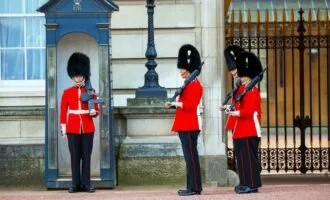 هوش مصنوعی دربان